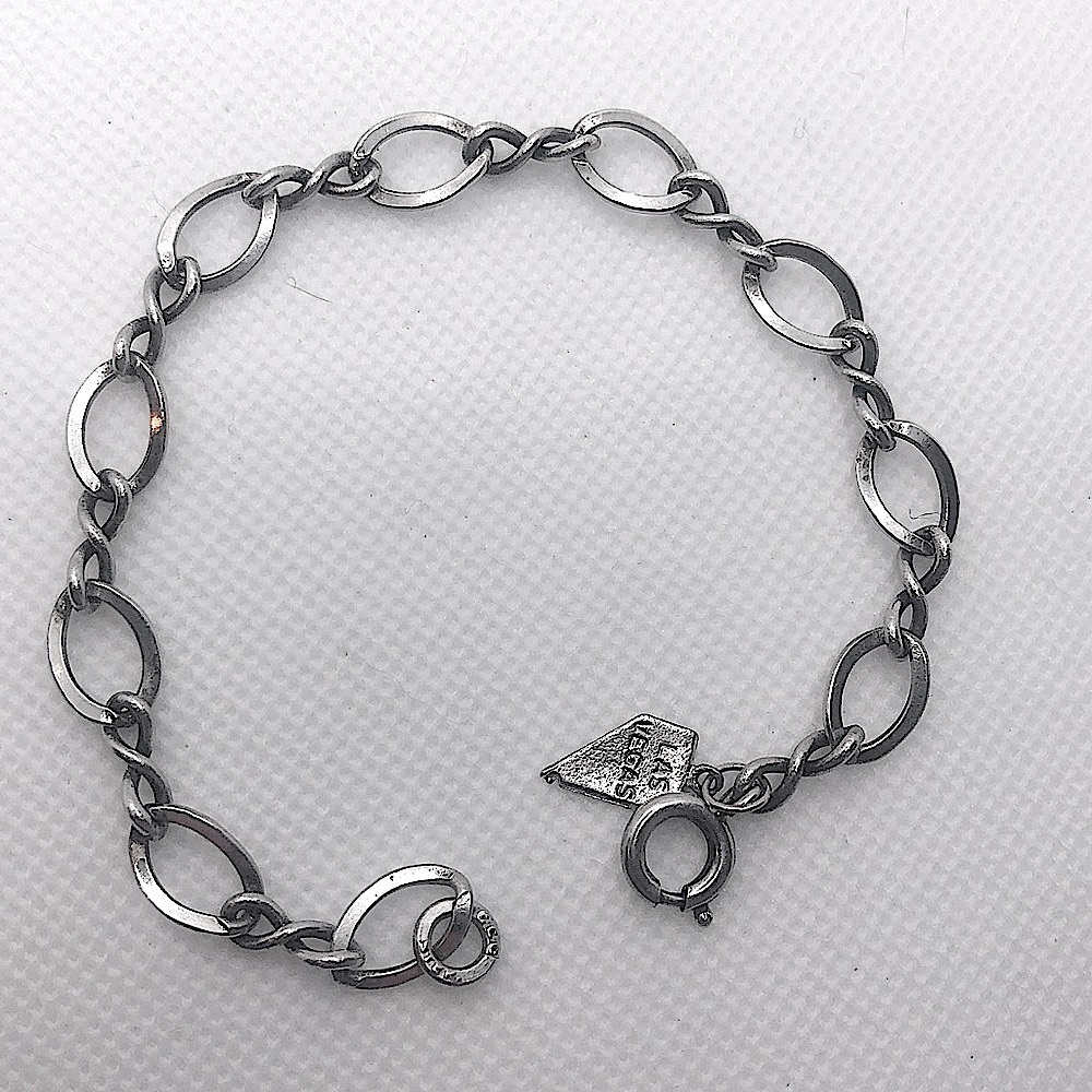 VTG Sterling Silver Oval Infinity Link Las Vegas Charm Bracelet 7.5”